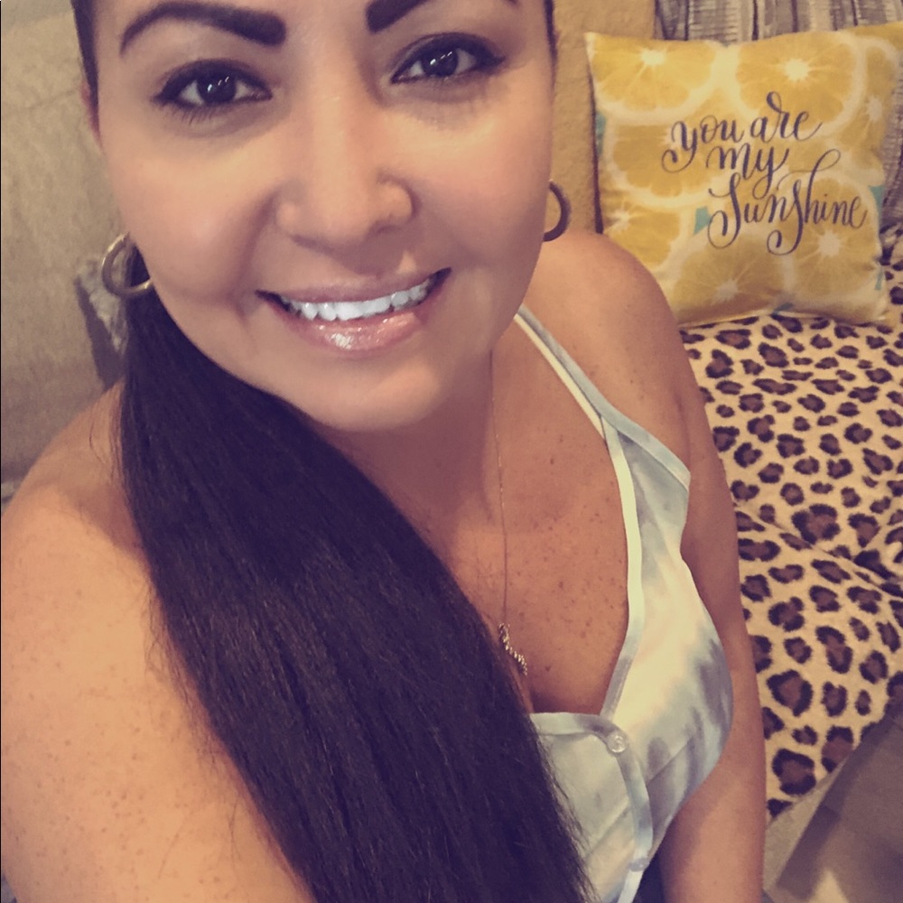 Meet your Posher, Ana rosa